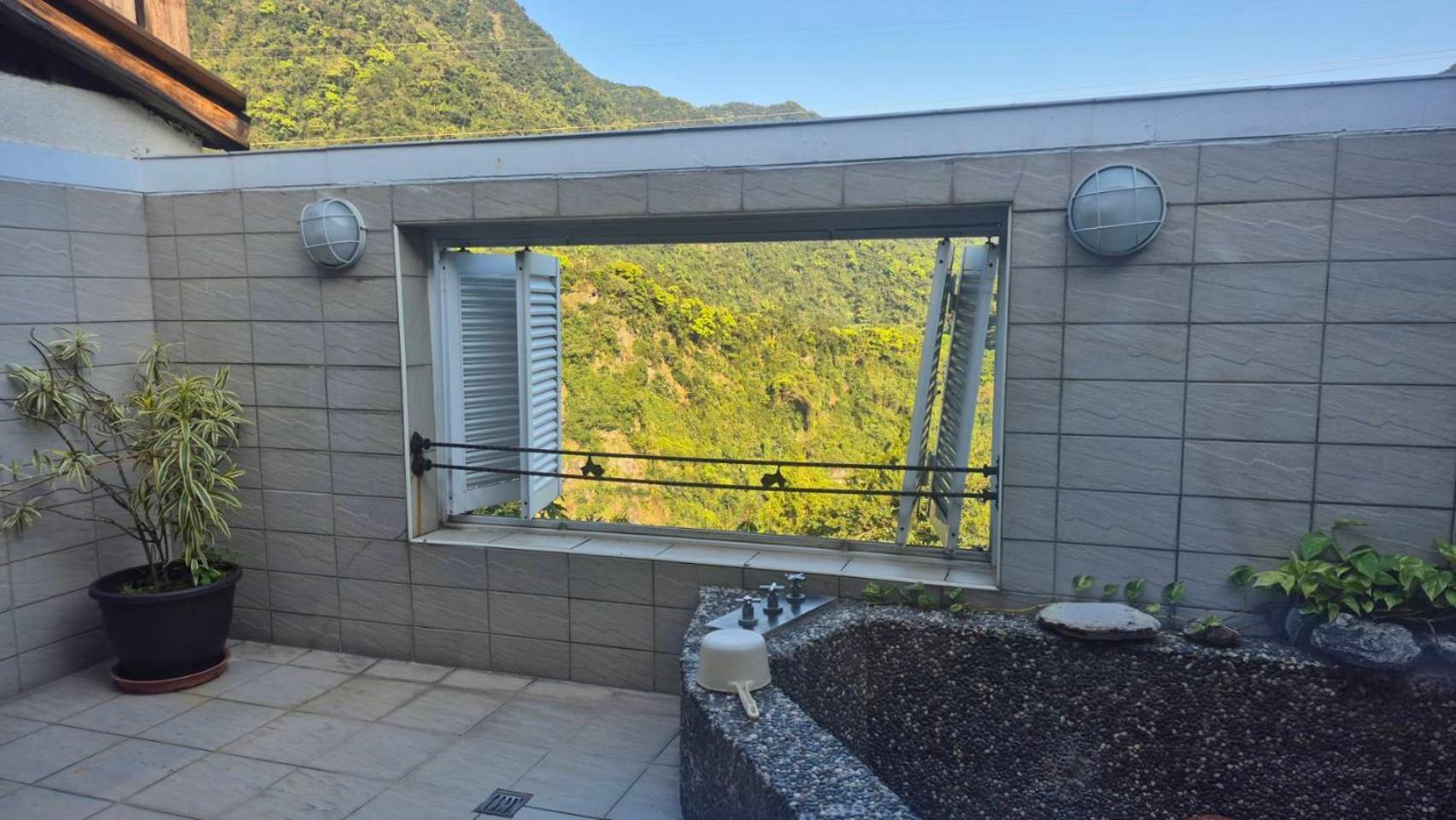 Mi Jing Garden Spring Resort Wulai Exterior foto