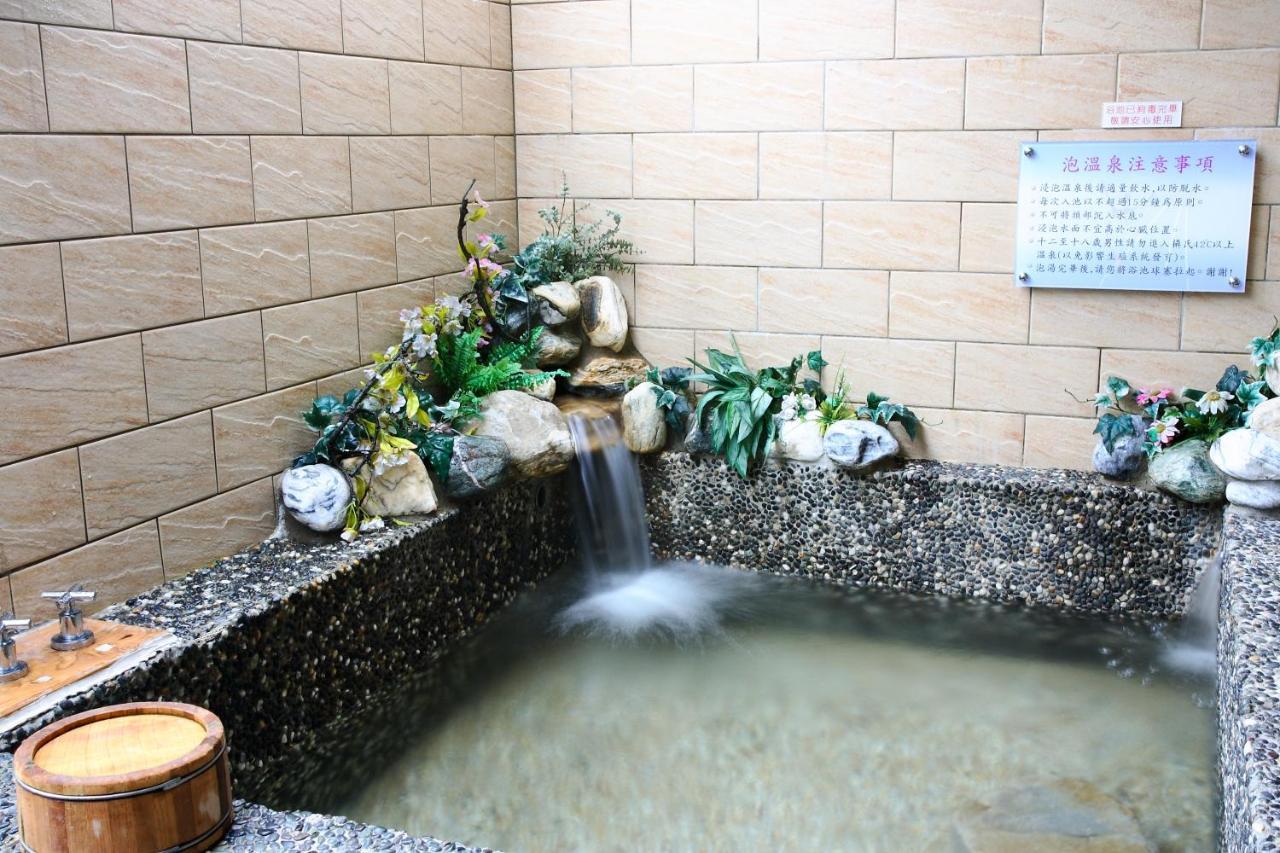 Mi Jing Garden Spring Resort Wulai Exterior foto